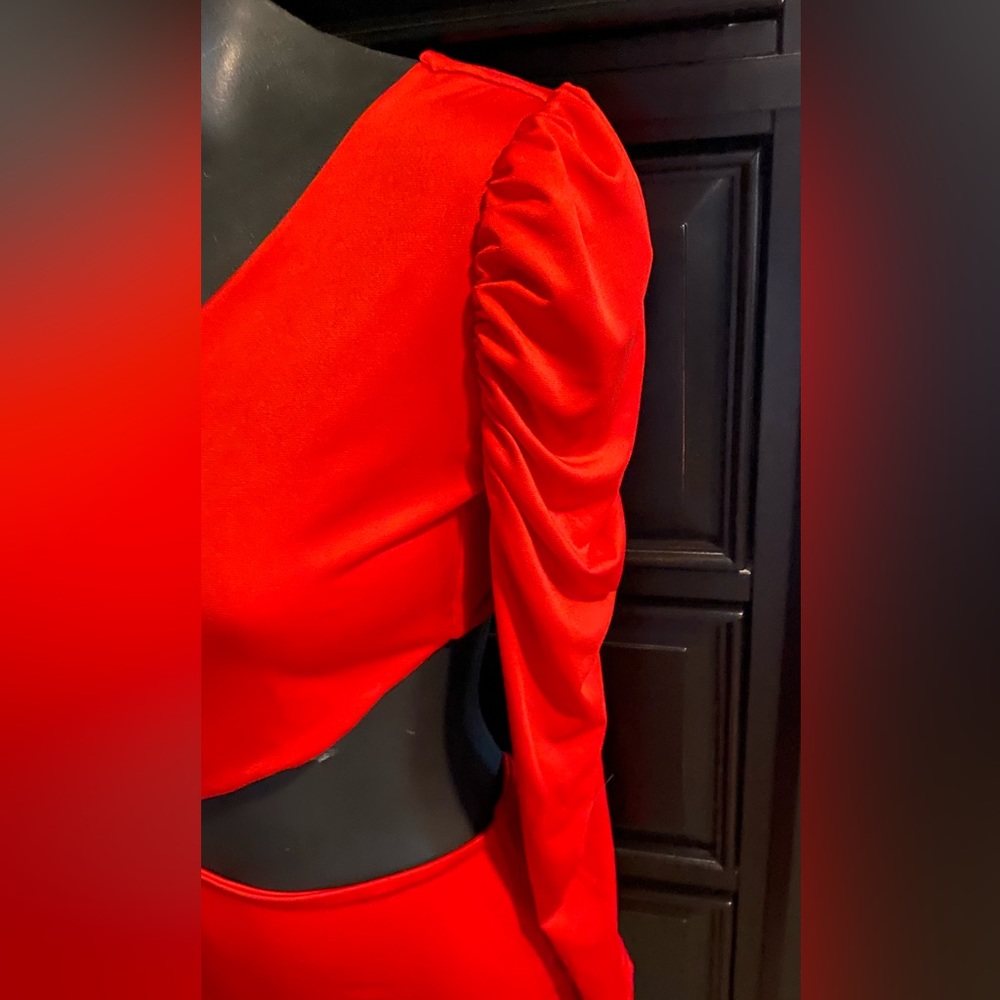sexy lycra dress reaches above the knee - Picture 4 of 8